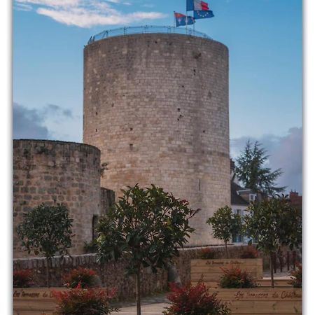 Chambre D'Hote Du Chateau Dourdan Exterior foto