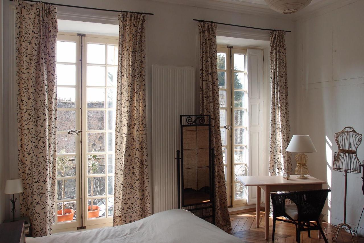 Chambre D'Hote Du Chateau Dourdan Zimmer foto